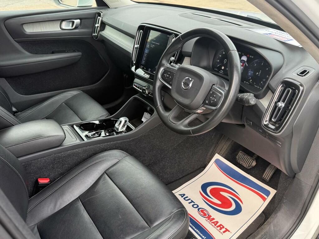Volvo XC40 R-design Black #7