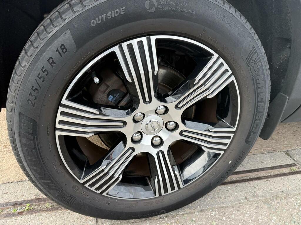 Volvo XC40 R-design Black #19