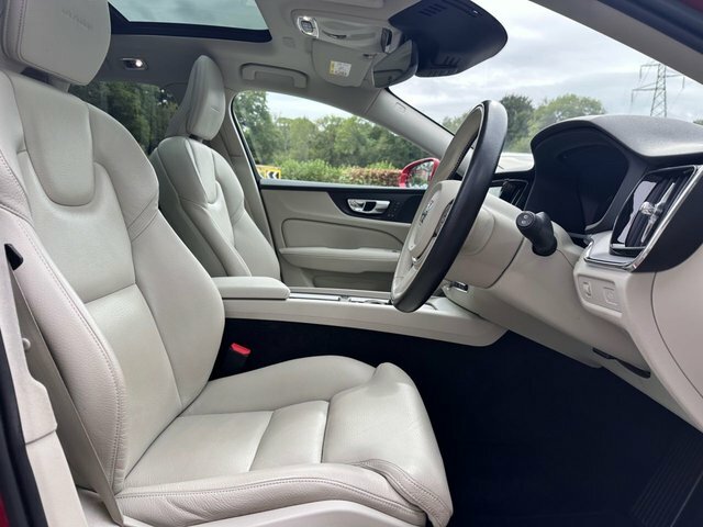 Volvo V60  White #10