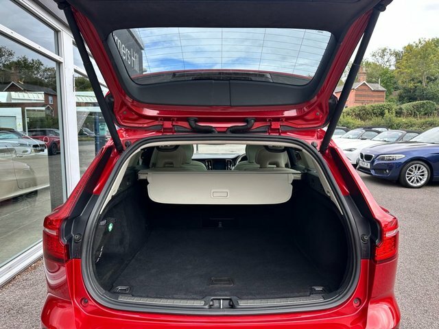 Volvo V60  White #23