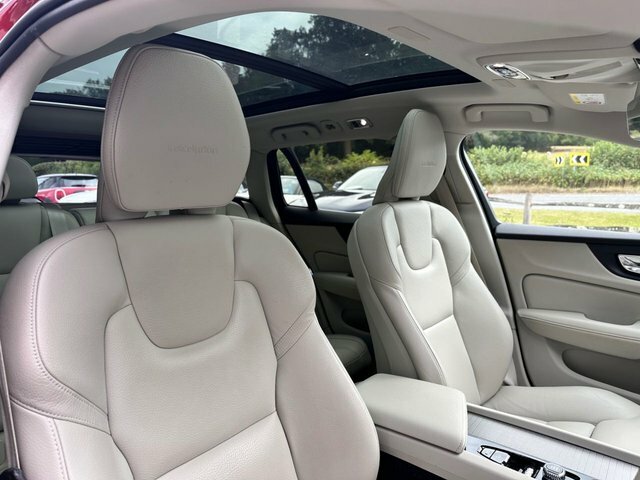 Volvo V60  White #17