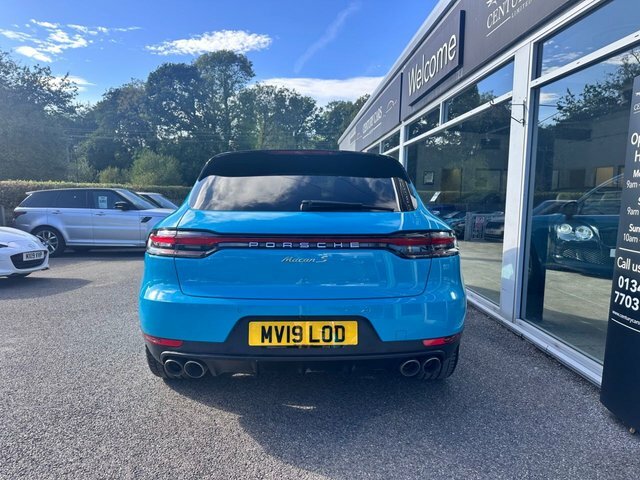 Porsche Macan Suv Black #6