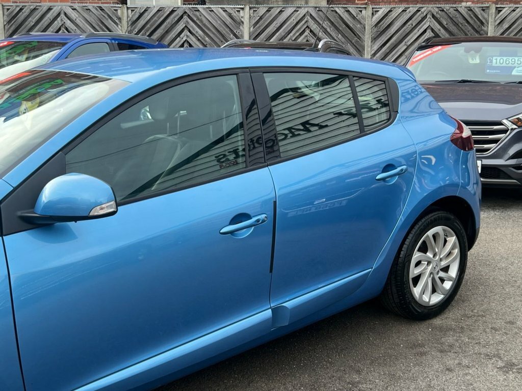 Renault Megane 1.5 Dci Dynamique Tomtom Energy Blue #7