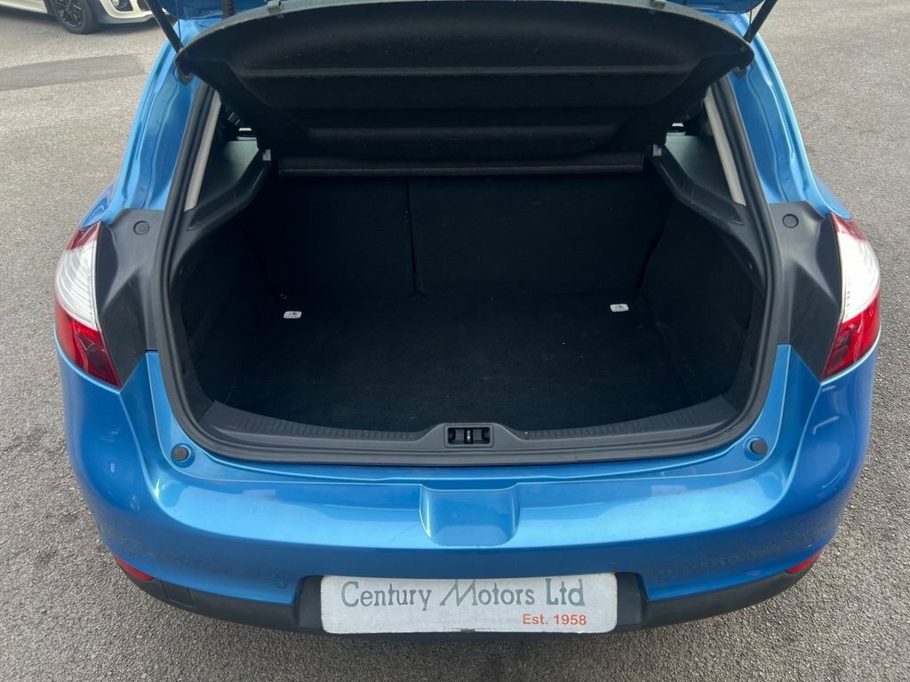 Renault Megane 1.5L Dynamique Nav Blue #3