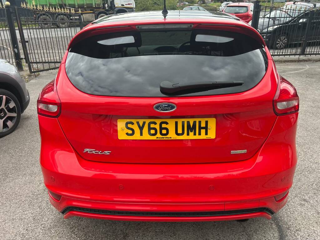 Ford Focus 1.5 Ecoboost 182 Zetec S Red Red #6