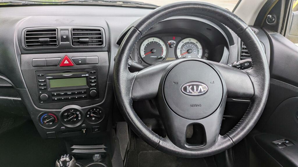 Kia Picanto Hatchback 1.1 Domino 201010 White #14