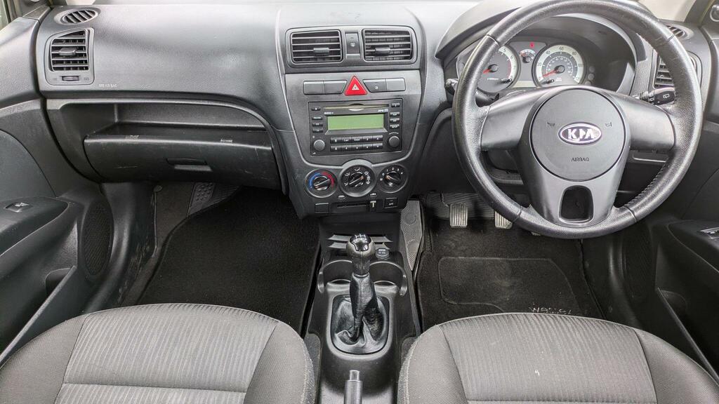 Kia Picanto Hatchback 1.1 Domino 201010 White #15