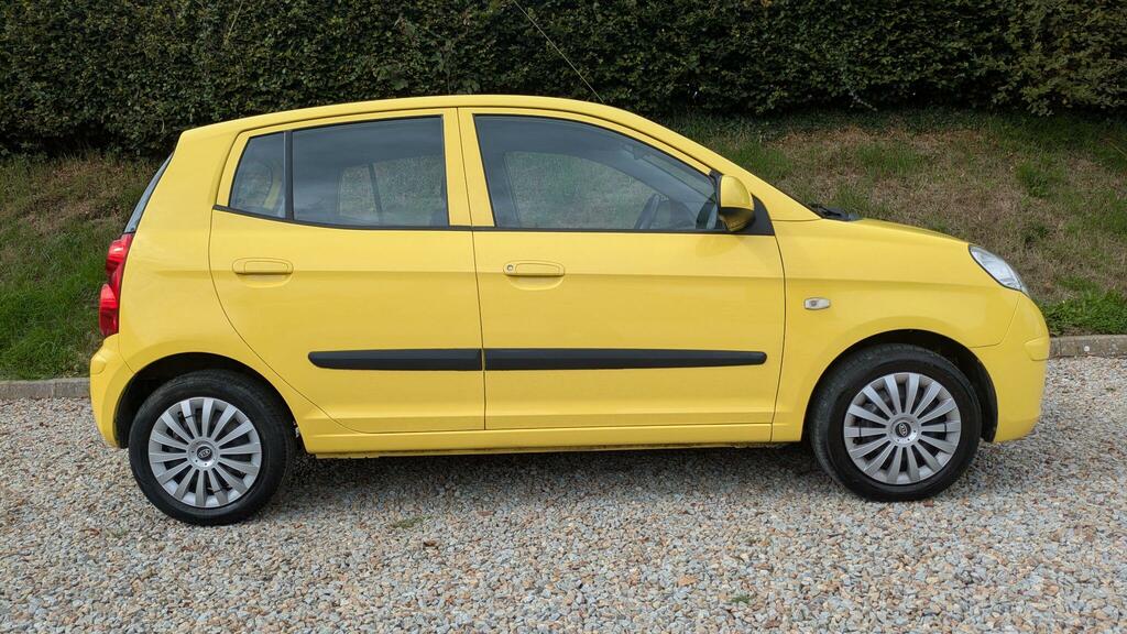 Kia Picanto Strike Yellow #2