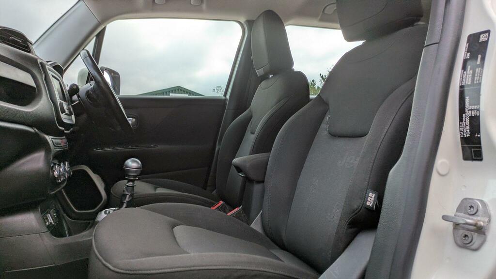 Jeep Renegade 1.6 E-torq Sport Black #31