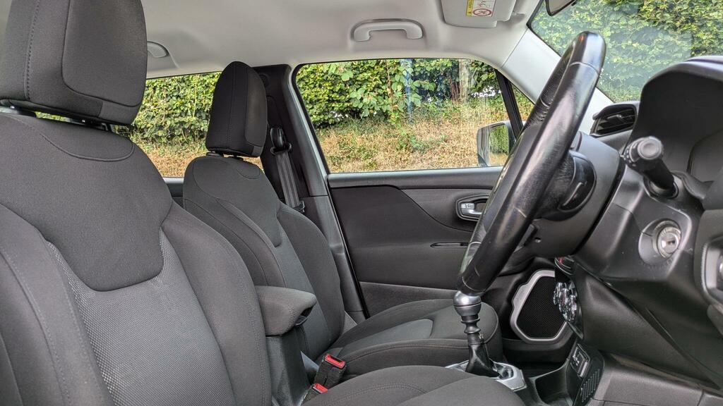 Jeep Renegade 1.6 E-torq Sport Black #29