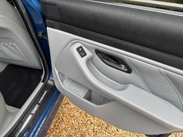 BMW 5 Series Se Silver #21
