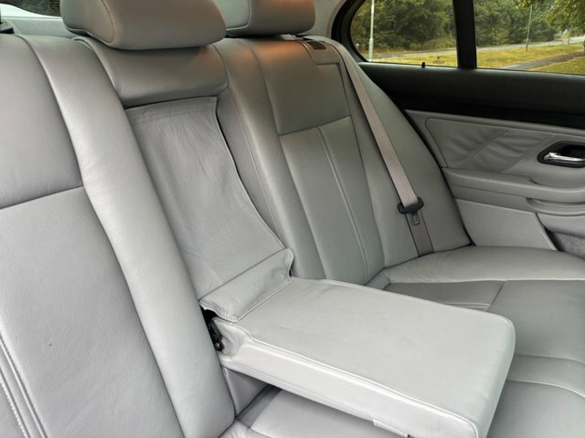 BMW 5 Series Se Silver #29