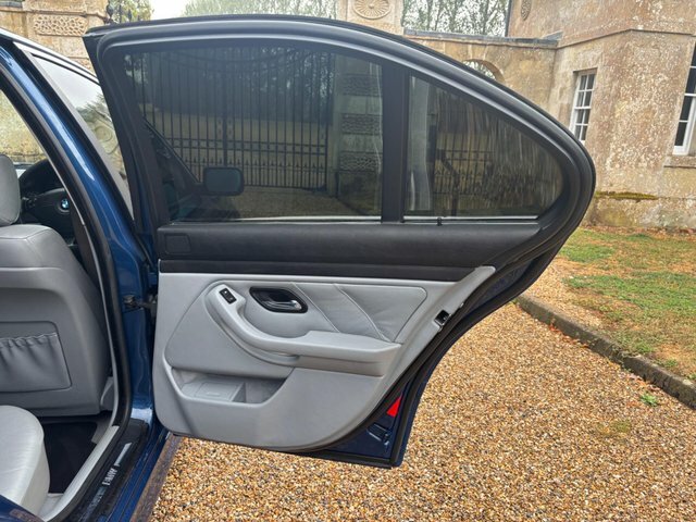 BMW 5 Series Se Silver #20
