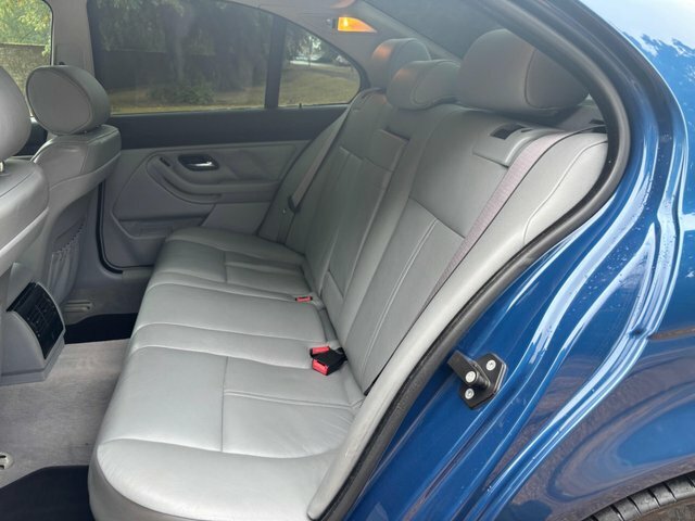 BMW 5 Series Se Silver #27