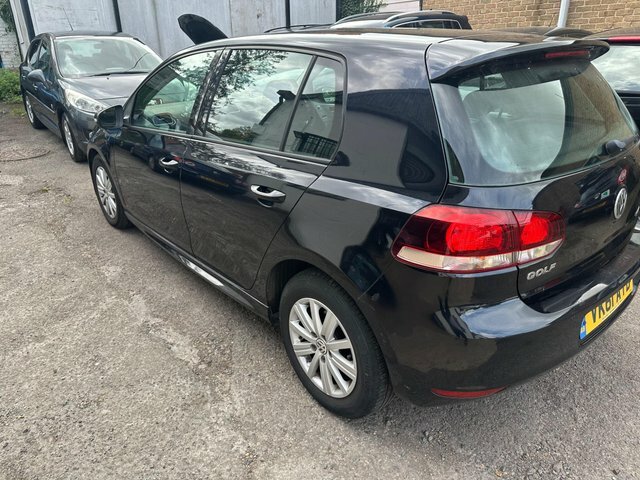 Volkswagen Golf 2.0 Tdi Bluemotion Tech Match Black #2