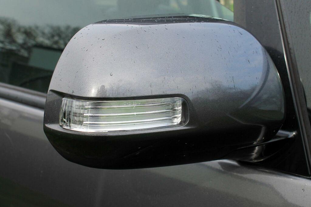 Toyota Estima Doors Low Silver #48