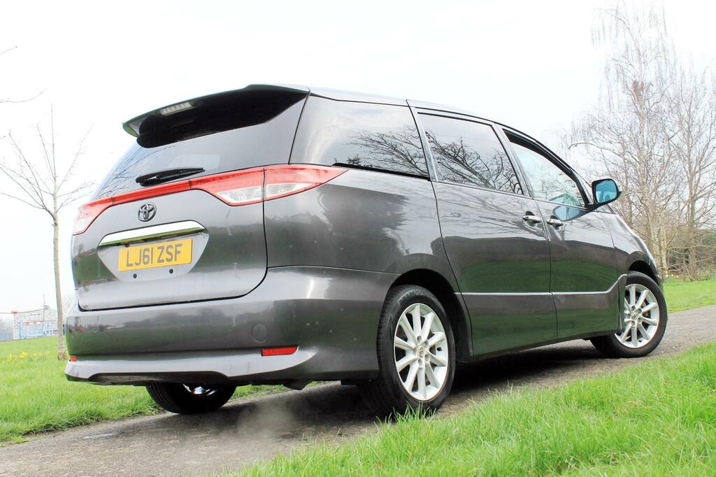 Toyota Estima Doors Low Silver #45