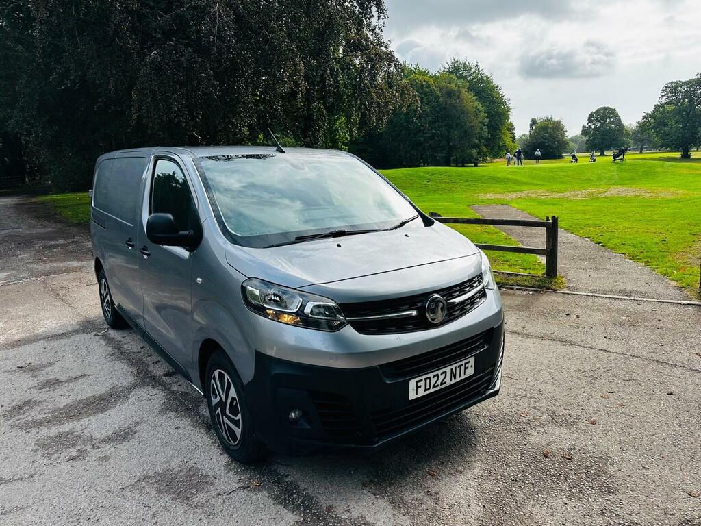 Vauxhall Vivaro Mpv White #11