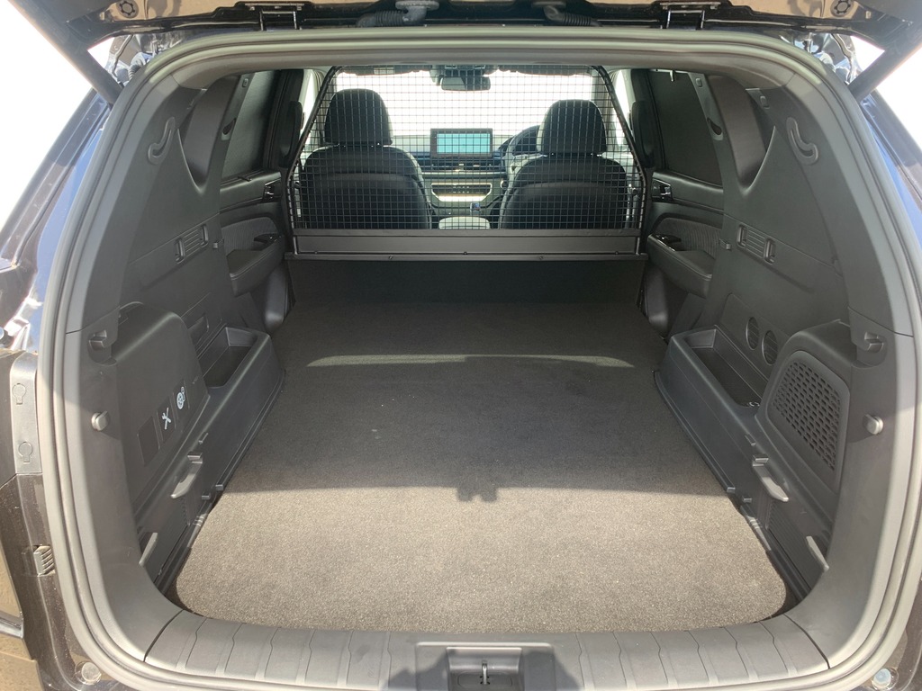 SsangYong Rexton 2.2D K50 Commercial Panel Van 4Wd Black #4