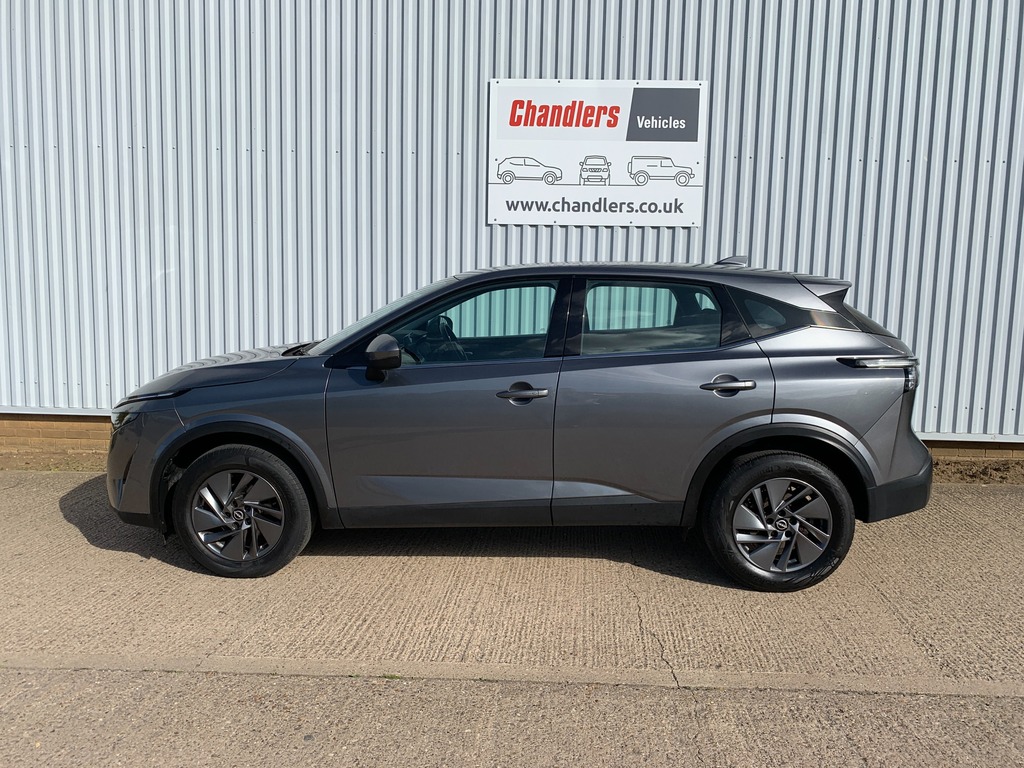 Nissan Qashqai 1.3 Dig-t Mhev Acenta Premium Suv Hybri Grey #4