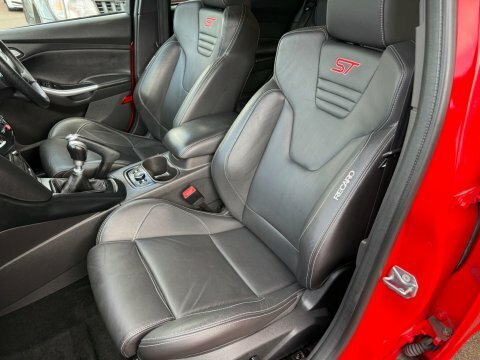 Ford Focus Focus Zetec S T Black #12