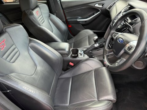 Ford Focus Focus Zetec S T Black #9