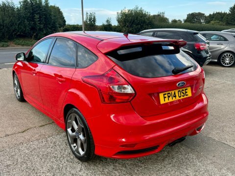 Ford Focus Focus Zetec S T Black #5