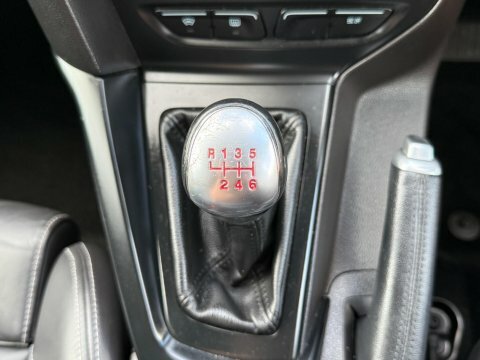 Ford Focus Focus Zetec S T Black #22