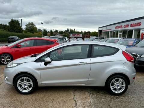 Ford Fiesta 1.25 Edge Silver #4