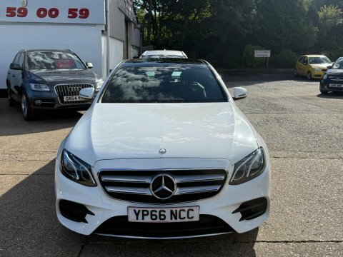 Mercedes-Benz E Class 2.0 E220d Amg White #3