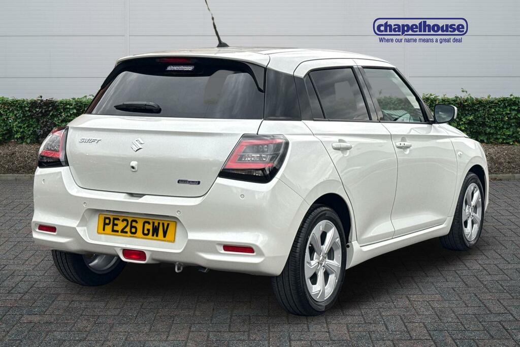 Suzuki Swift Motion Mhev 1.2 White #3