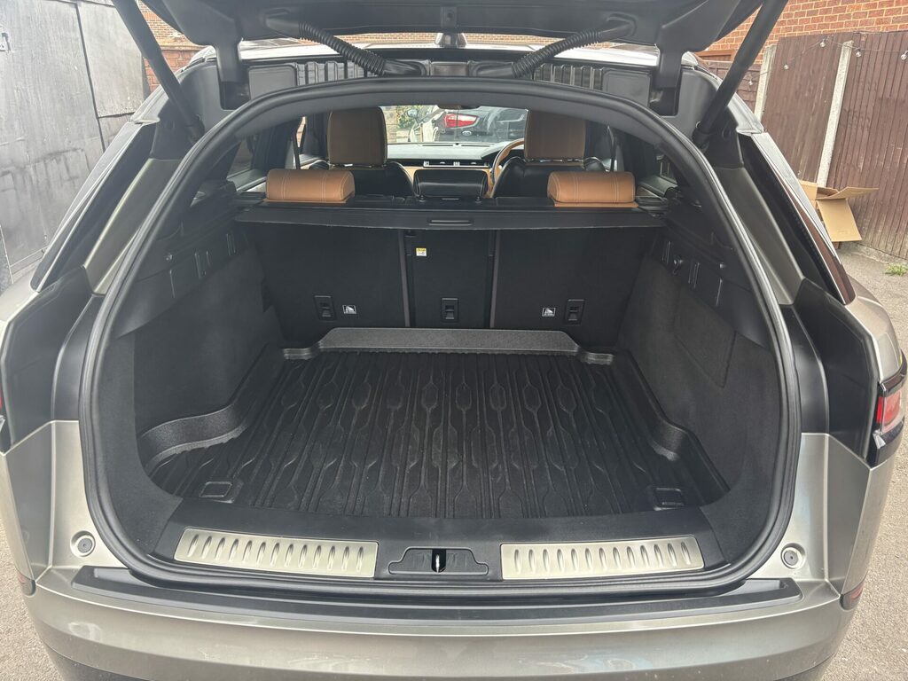 Land Rover Range Rover Velar R-dynamic Se Black #33