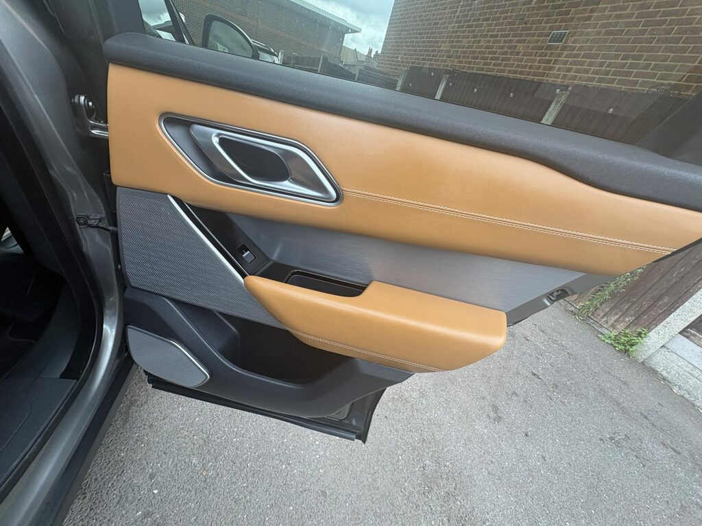 Land Rover Range Rover Velar R-dynamic Se Black #29