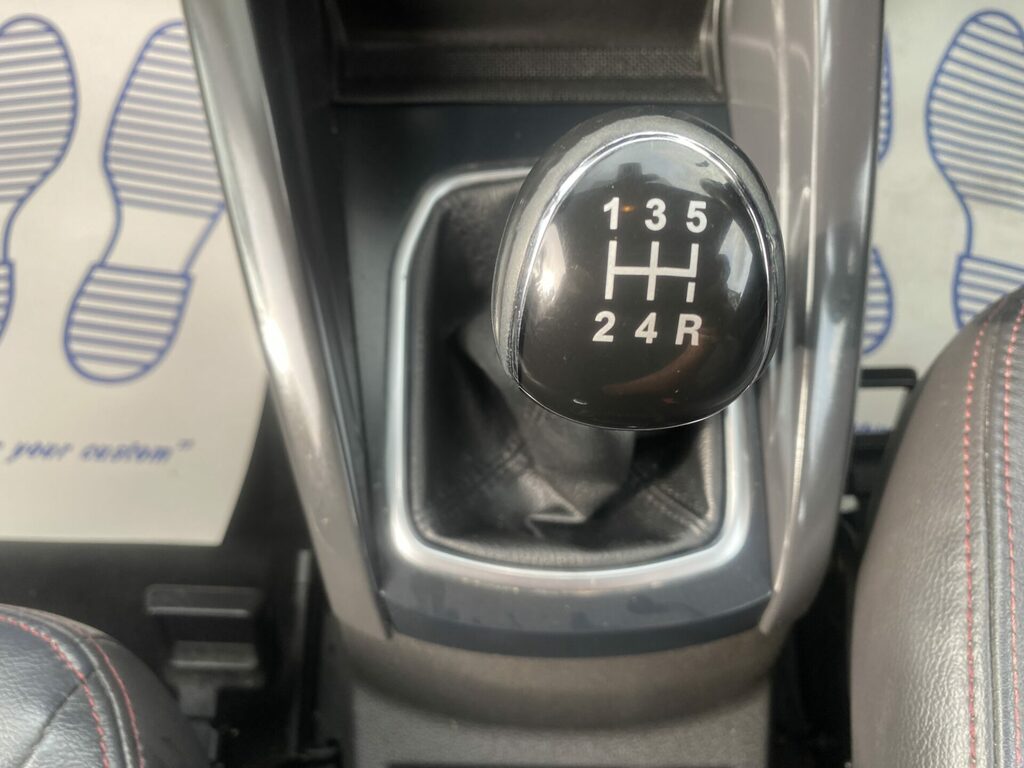 Ford Ecosport Black #15
