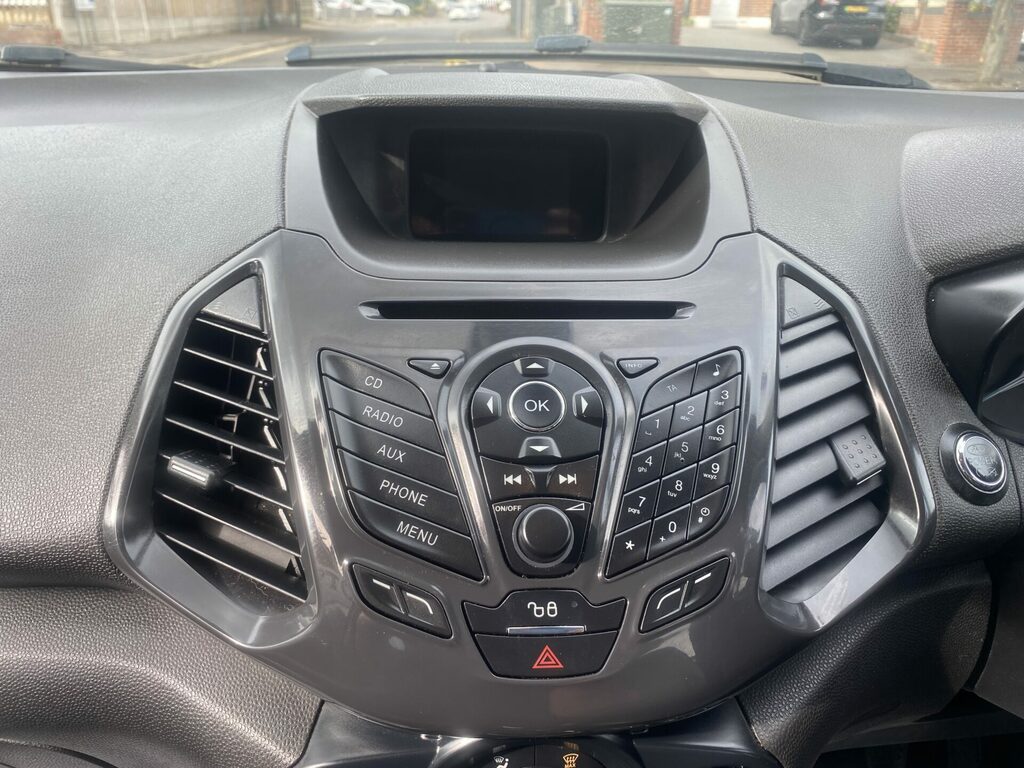 Ford Ecosport Black #16