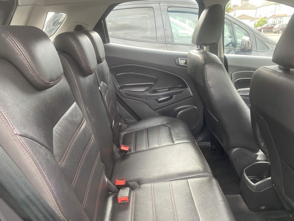Ford Ecosport Black #8
