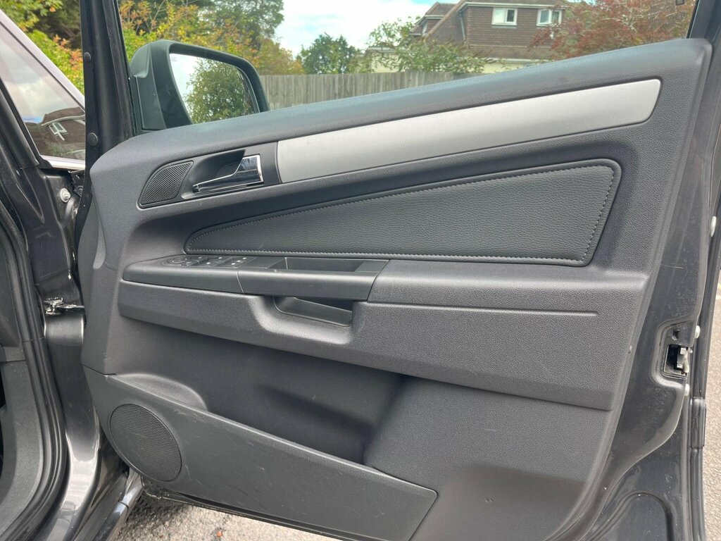 Vauxhall Zafira Elite Cdti Blue #25