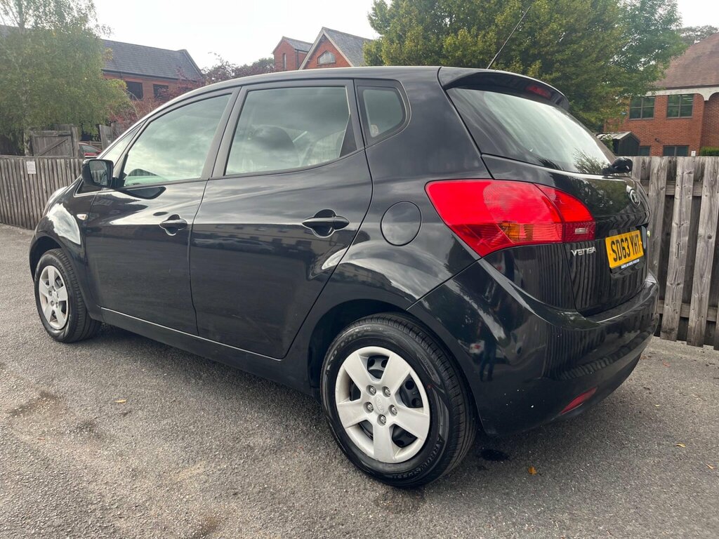 Kia Venga 1.4 Ecodynamics 1 Euro 5 Ss Black #3
