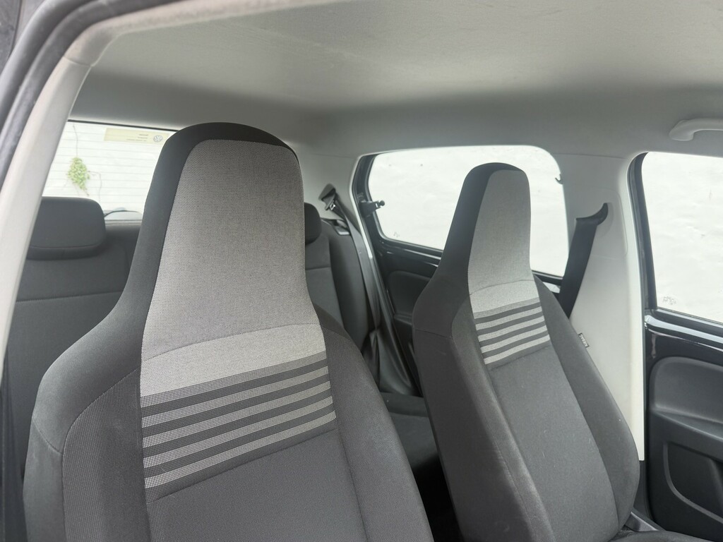 Volkswagen Up Hatchback 1.0 Move Up 2016 NK66ODN Black #3