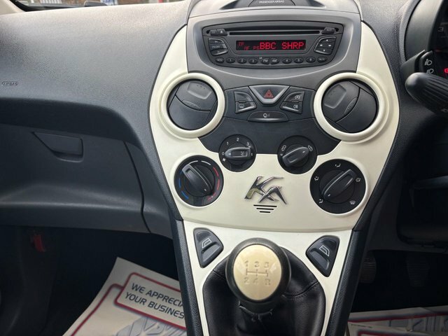 Ford KA Zetec White #16