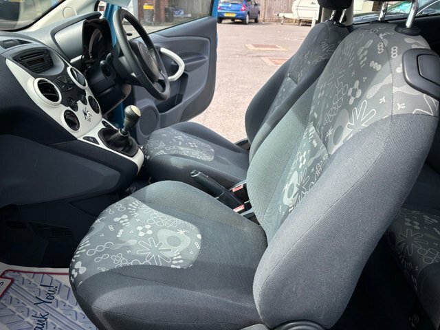 Ford KA Zetec White #25