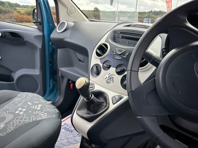 Ford KA Zetec White #27