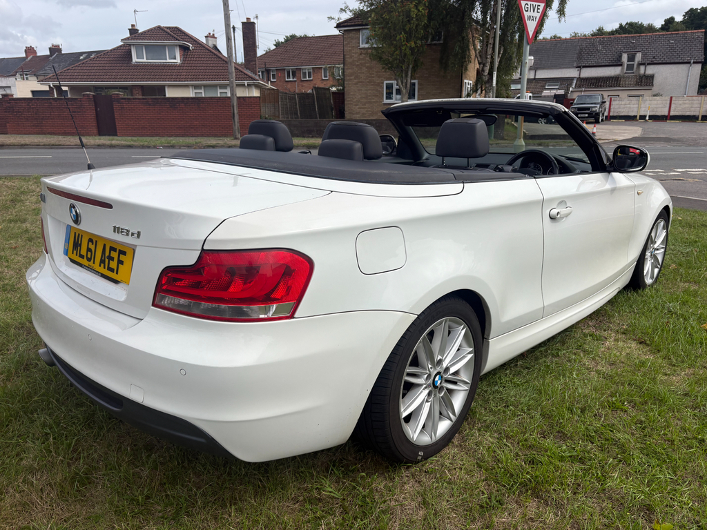 BMW 1 Series 2011 11 2.0 Silver #7