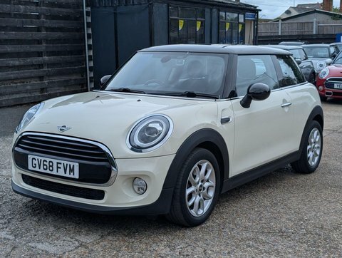 Mini Hatch 1.5 Cooper Euro GV68FVM White #3