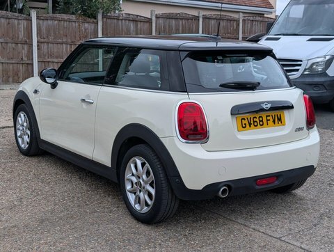 Mini Hatch 1.5 Cooper Euro GV68FVM White #4