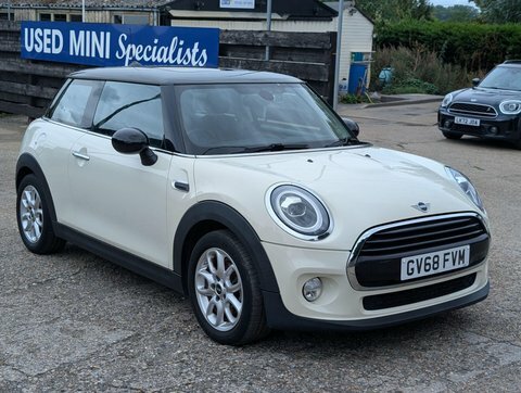 Mini Hatch 1.5 Cooper Euro White