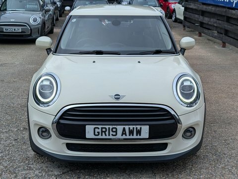 Mini Hatch 1.5 Cooper Classic GR19AWW White #2