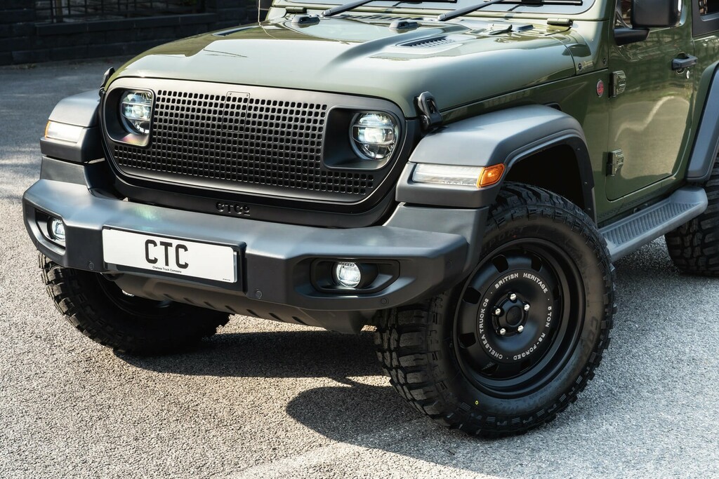 Jeep Wrangler 2L Overland Black #66