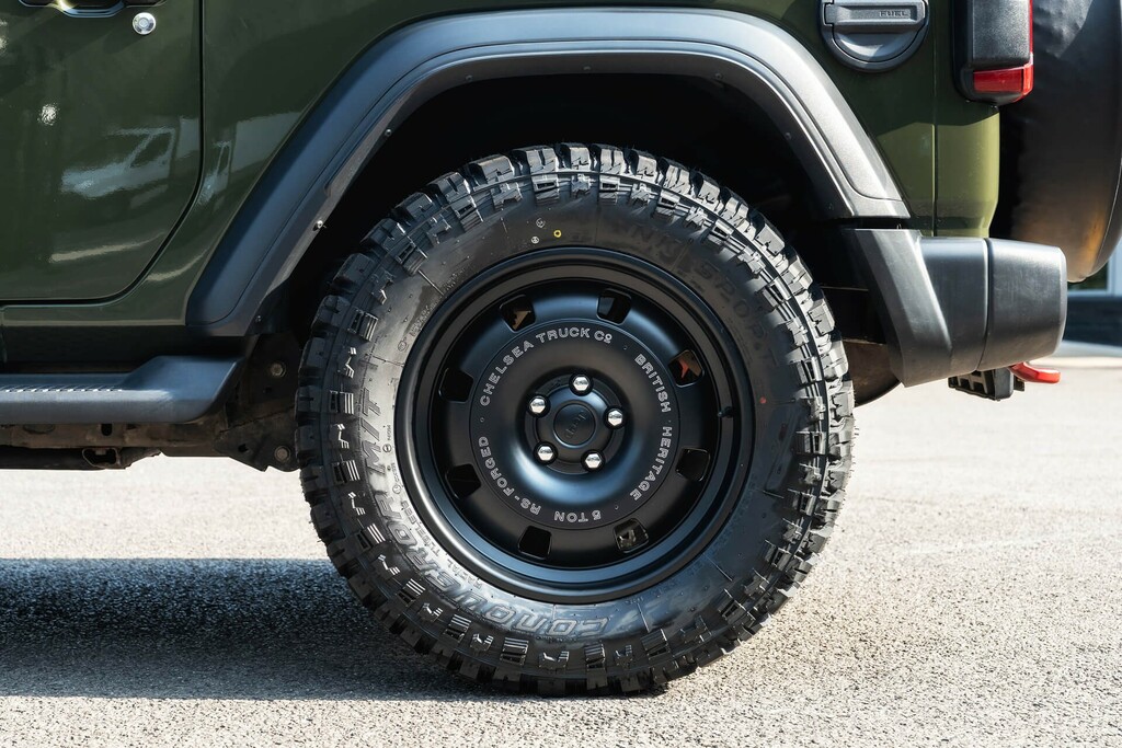 Jeep Wrangler 2L Overland Black #59