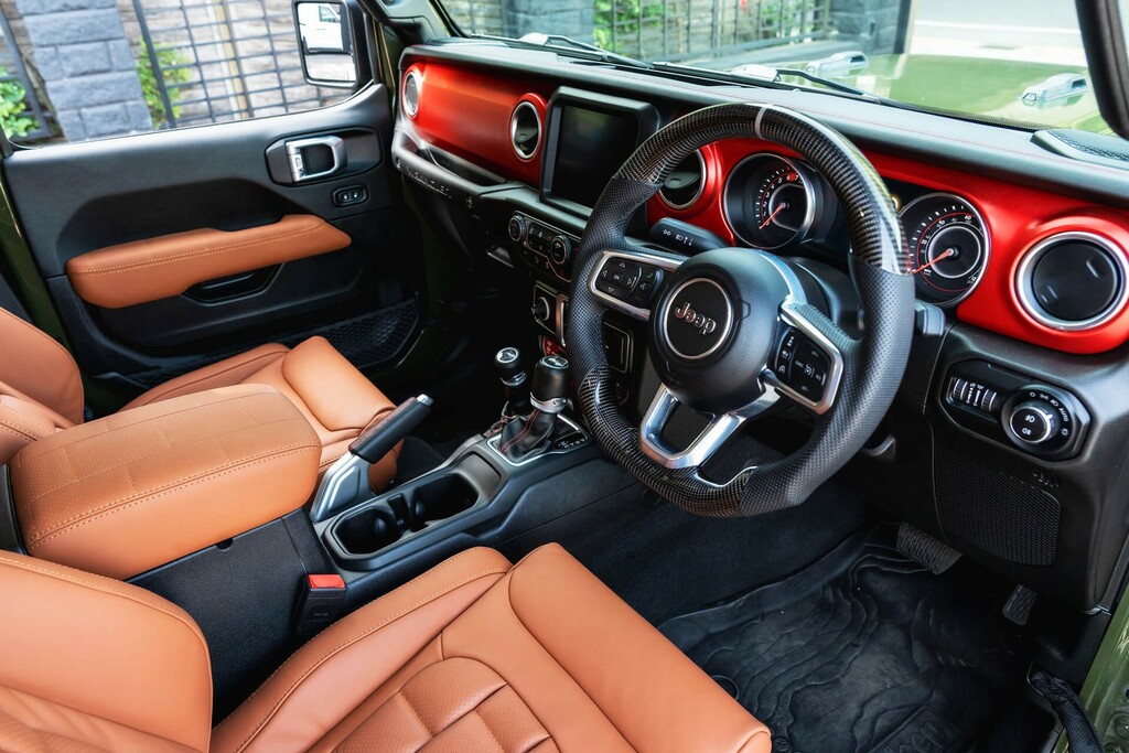 Jeep Wrangler 2L Overland Black #39